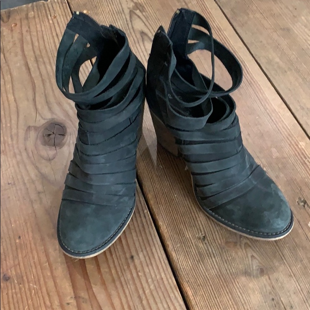 Free people black booties size 6